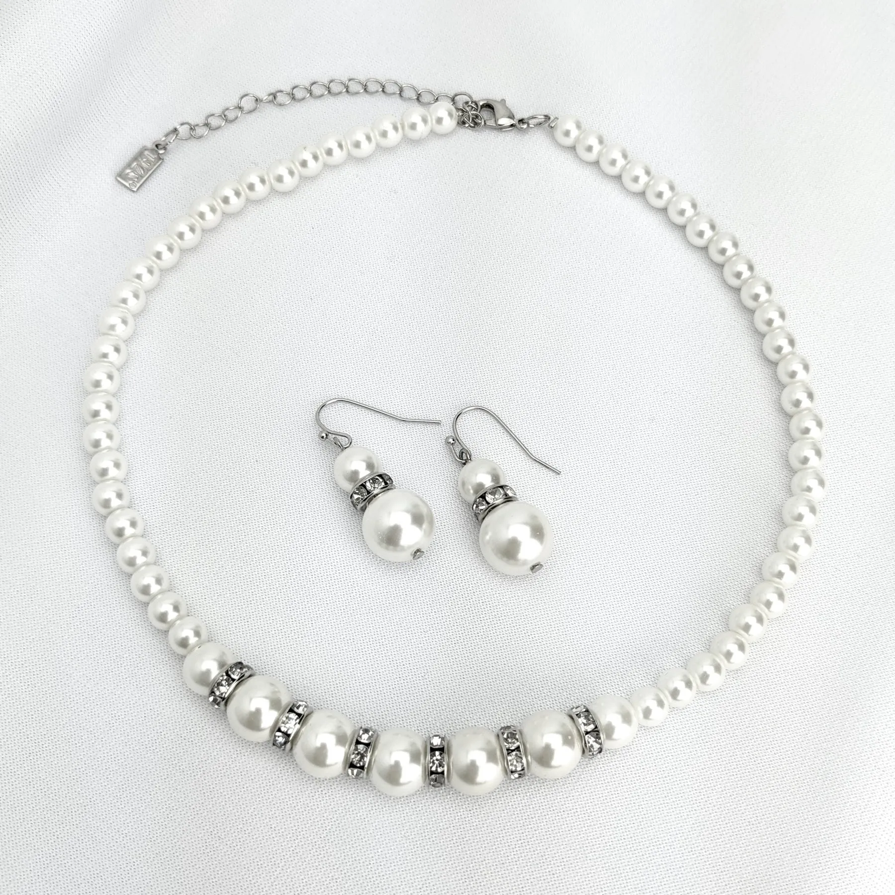 1928 Bridal White Graduated Faux Pearl Strand And Crystal Necklace 15"   3" Extender