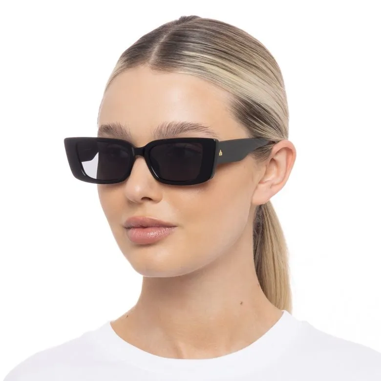 Aire Novae Sunglasses Black