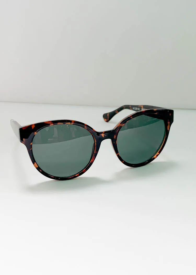 AJ Morgan Millie Chic Modern Tortoise Cat Eye Sunglasses