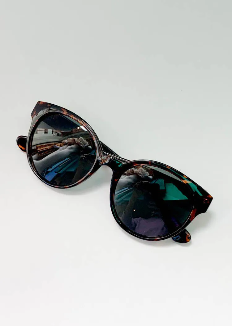 AJ Morgan Millie Chic Modern Tortoise Cat Eye Sunglasses