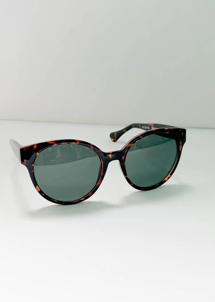 AJ Morgan Millie Chic Modern Tortoise Cat Eye Sunglasses