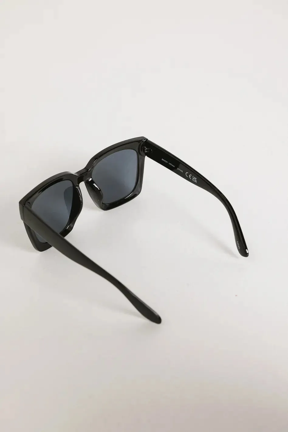 Ana Sunglasses in Black