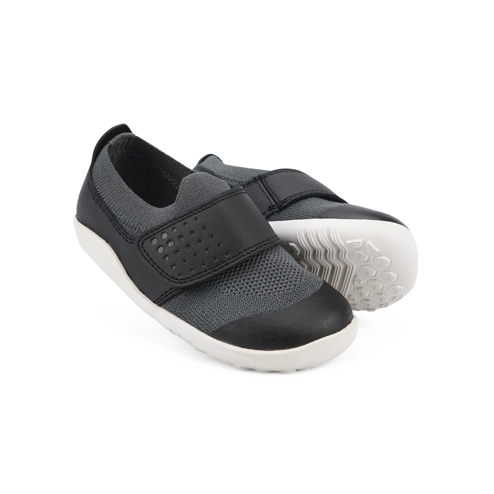 Bobux I-Walk Dimension III Black   Charcoal