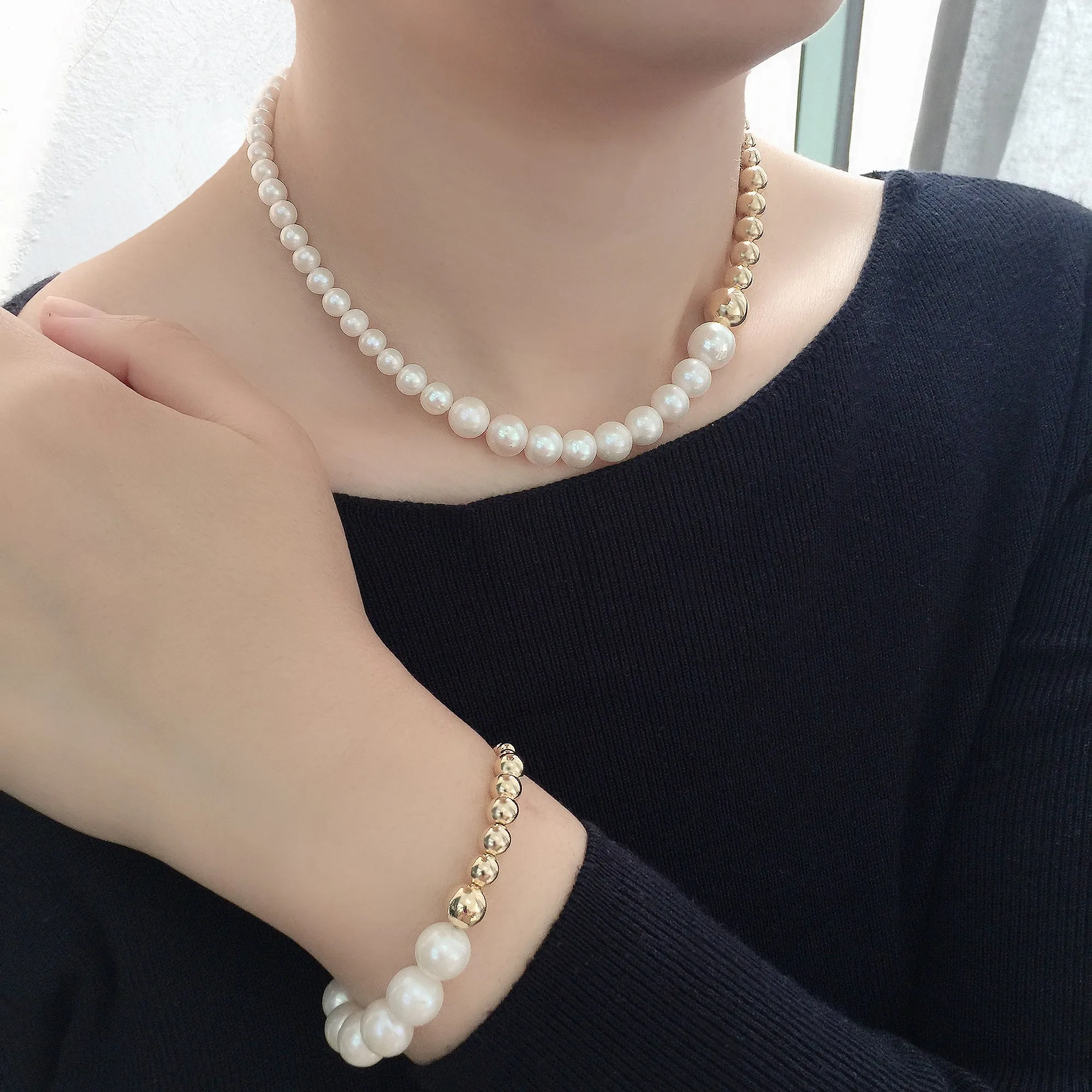 Freshwater Pearls Modern Bracelet MB122