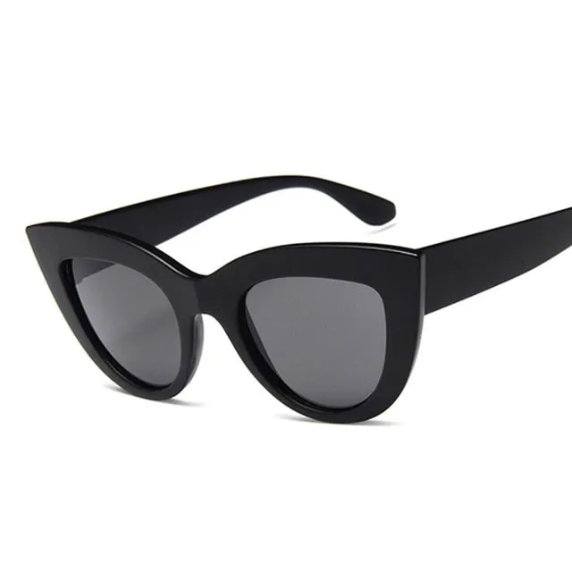 New Retro Fashion Sunglasses Women Brand Designer Vintage Cat Eye Black Sun Glasses Female Lady UV400 Oculos