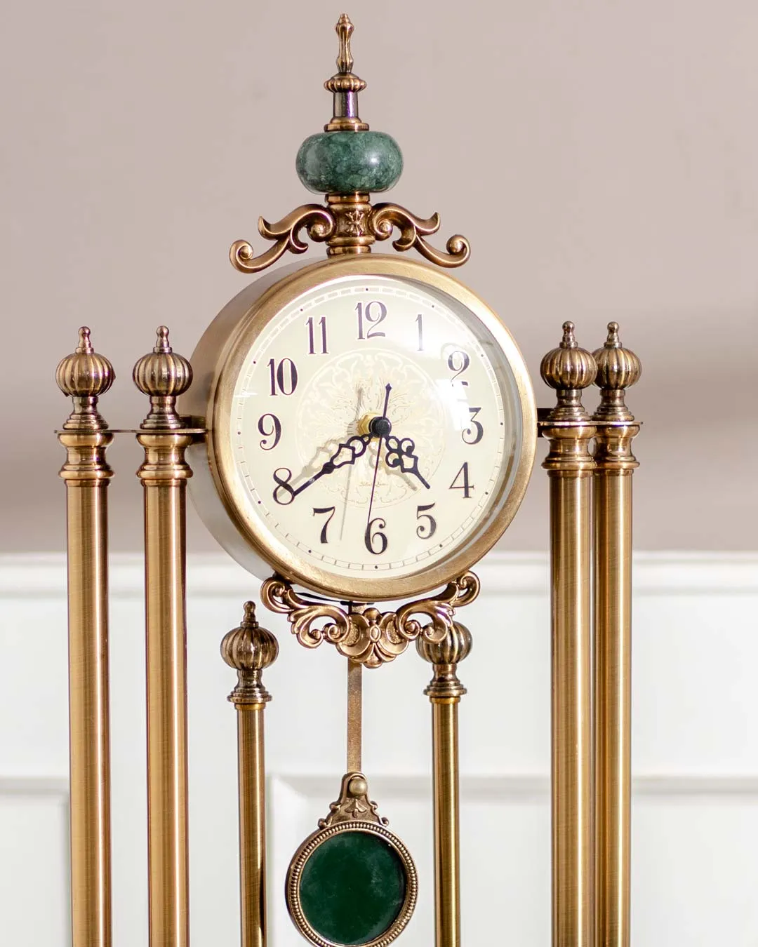 'Villa Vista' Vintage Mantle Clock with Pendulum