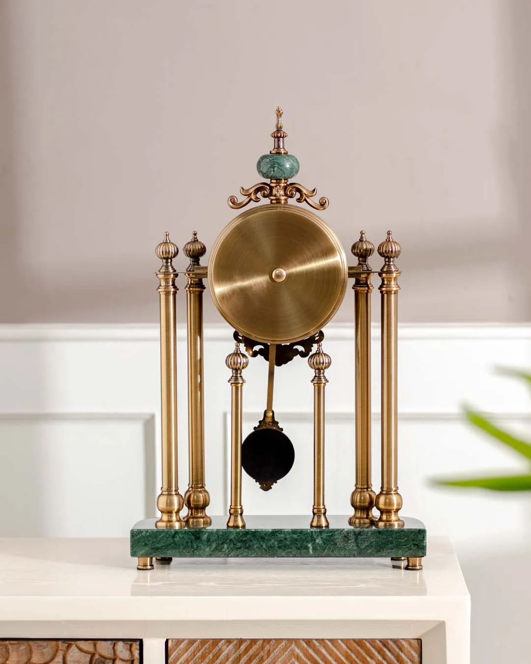 'Villa Vista' Vintage Mantle Clock with Pendulum