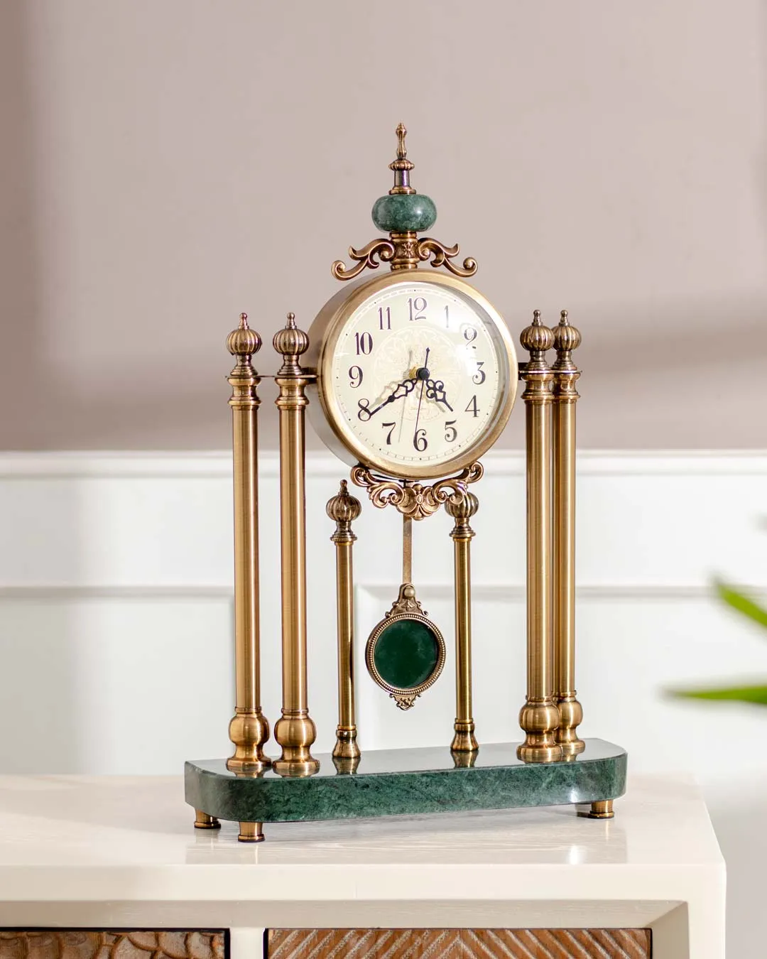 'Villa Vista' Vintage Mantle Clock with Pendulum